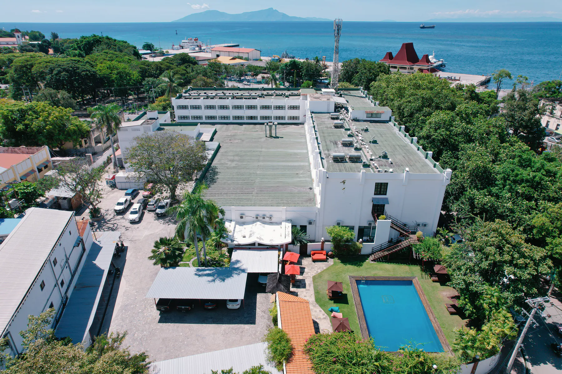 Área pixina no exteriór Hotel Timor