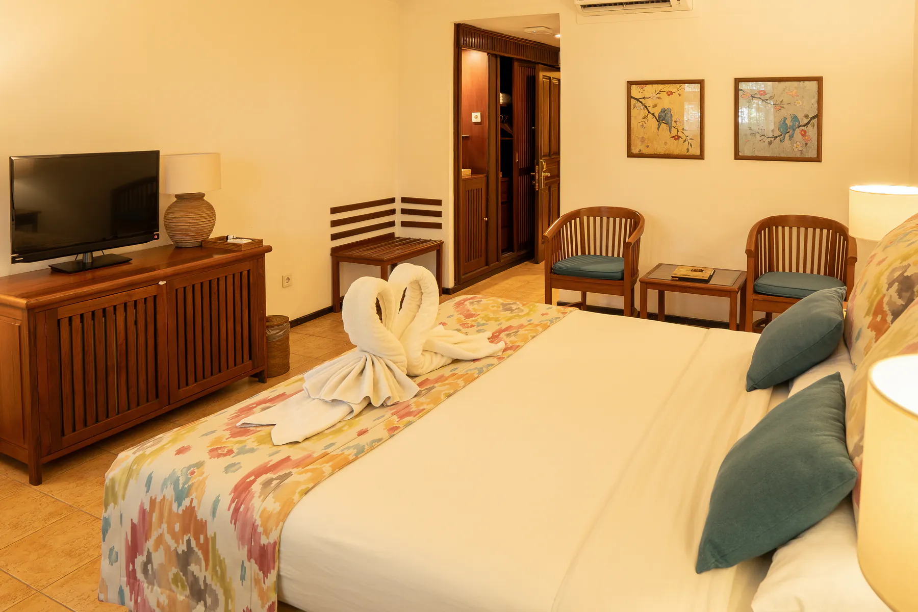 Kuartu standard Hotel Timor ho kama king