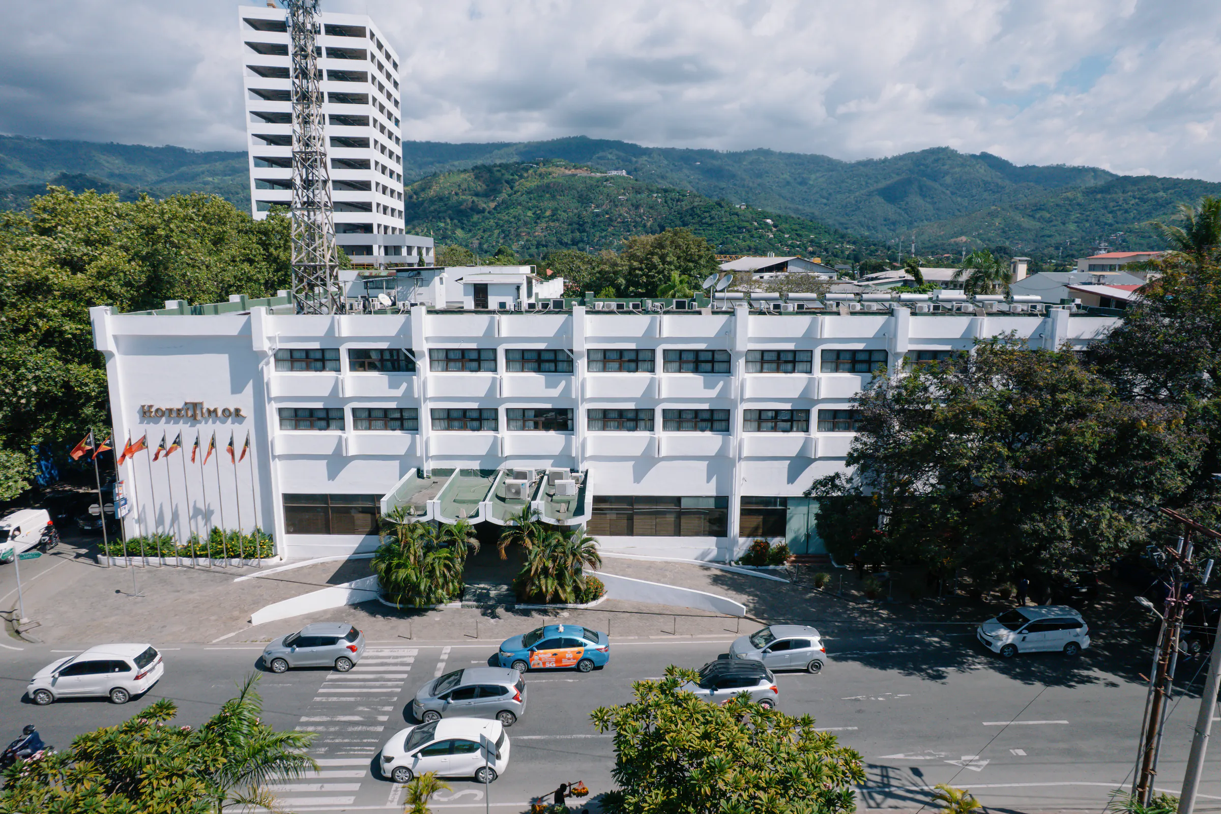 Vista husi leten ba Hotel Timor ho foho Dili iha kotuk